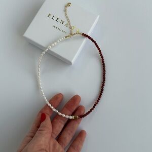 720 Elegant Red and White Beaded Necklace